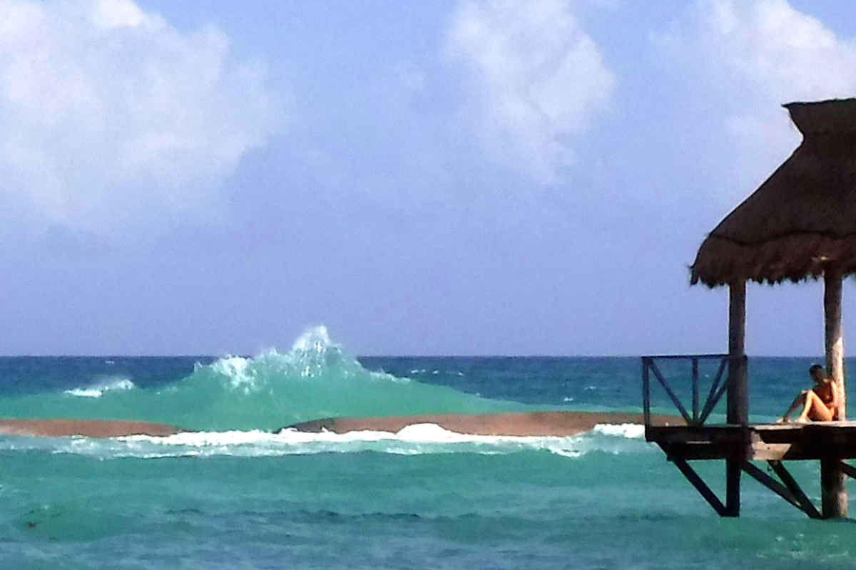 BeachWalkerBob's Riviera Maya Update - The Beach, Palapas and Building 4 Progress - Subscribers View - 2/28/16