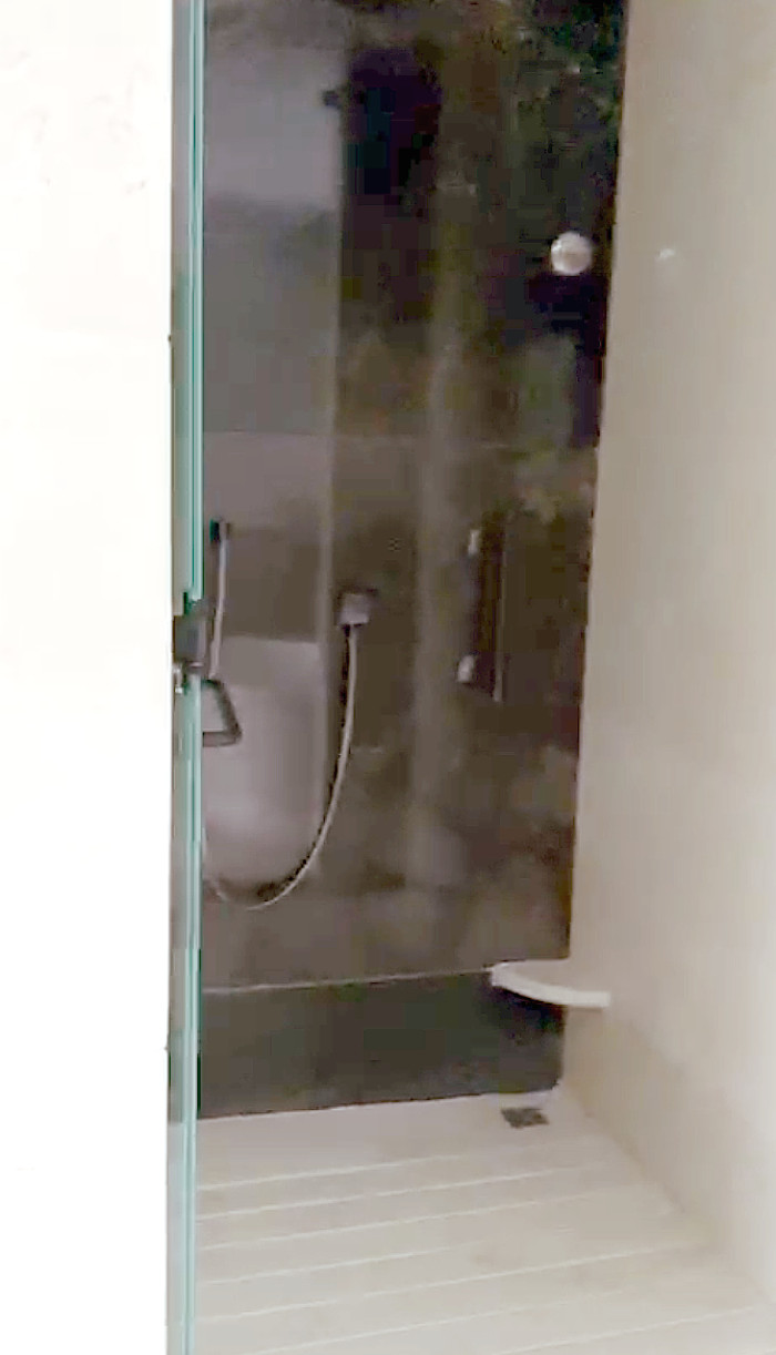 10-10-20 Est 4 1st FL 2nd BR Shower 700x1223