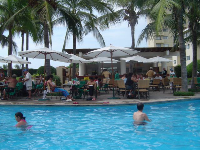 Sea Garden pool area (5) at Mazatlan 2006