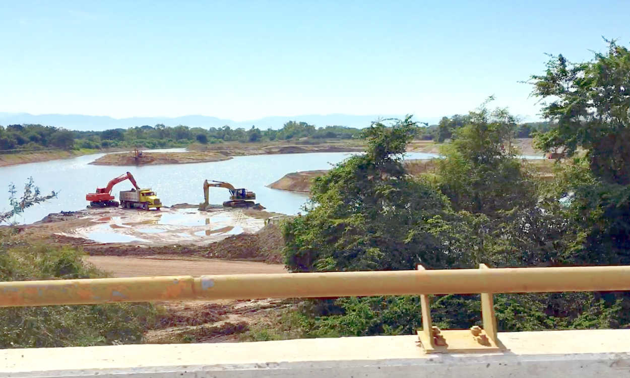 A lot of dredging is occuring in the area next to the Highway 200 bridge over the Ameca River.  Not sure what the area will become, but it is part of The Park.