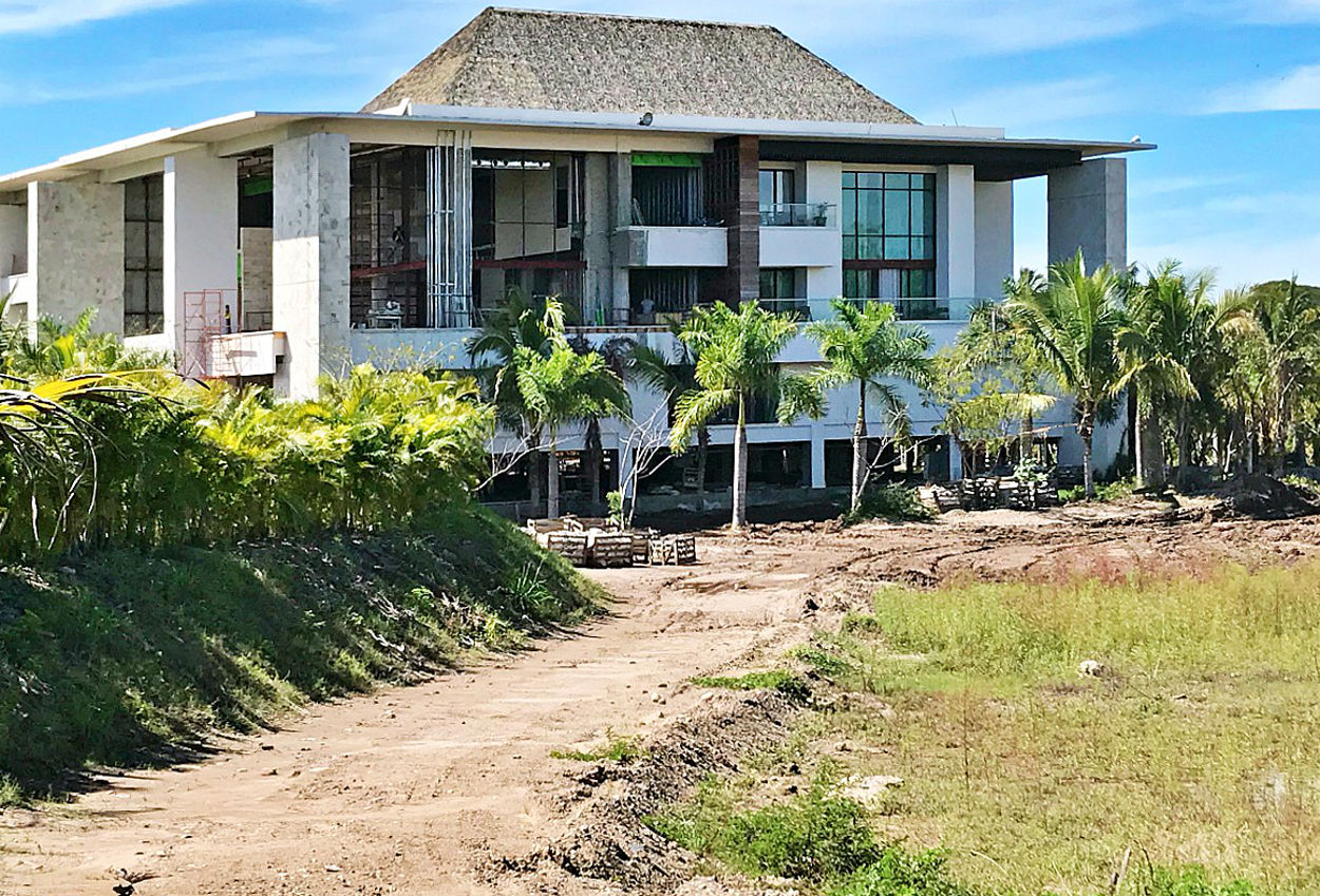 Jim and Vivian shared their photos of the Estates Pods. Glass is being installed. - Subscribers View - 2/18/20