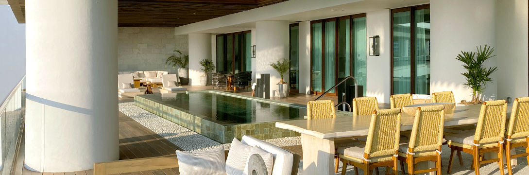 20   Sliding   Empire Estates Deck MariaLarry202211094070